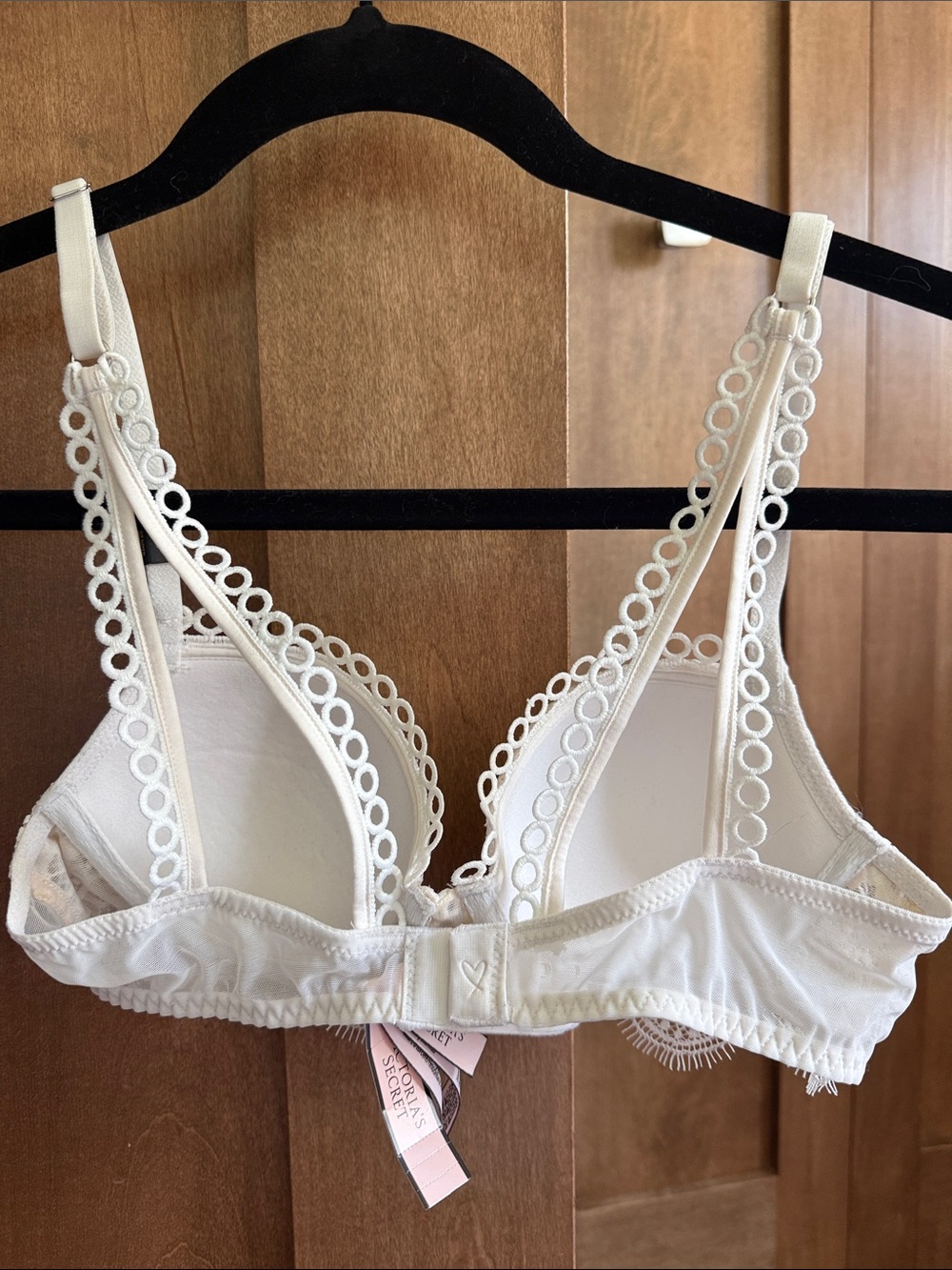 Victoria’s Secret Lace Balconette Bra in Ivory - Women Intimates & Sleepwear NWT - Picture 2 of 9